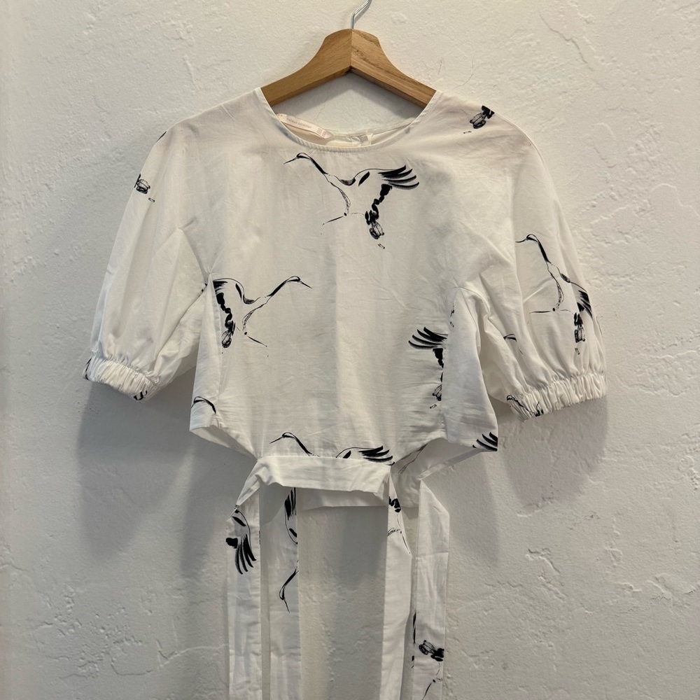 Zara beautiful crop summer top with ties. Used only once. Size XS